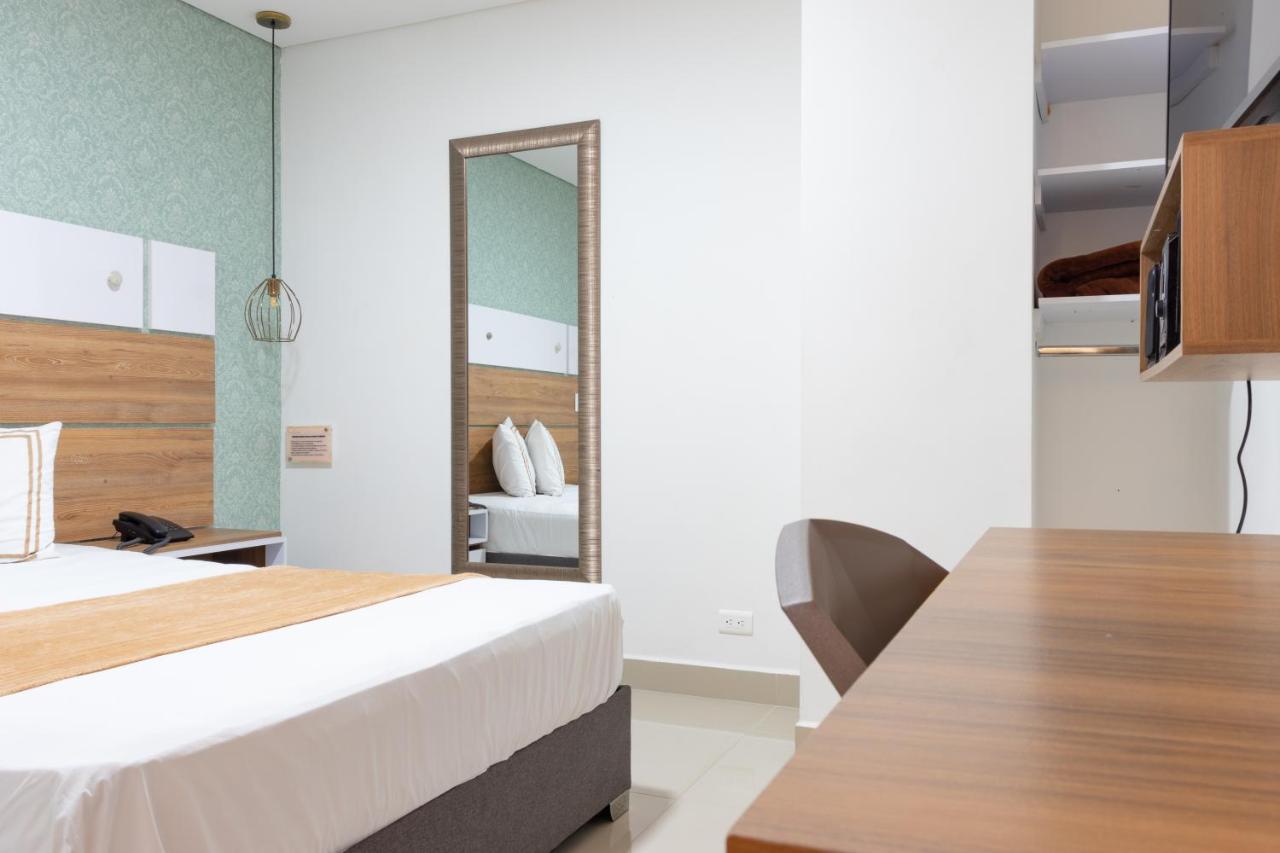 Infinity Hotel ميديلين المظهر الخارجي الصورة