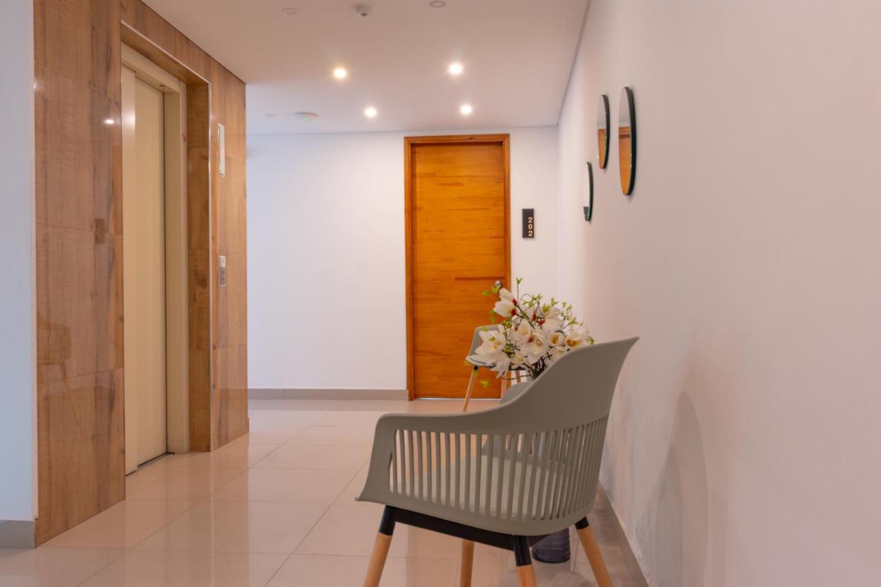Infinity Hotel ميديلين المظهر الخارجي الصورة