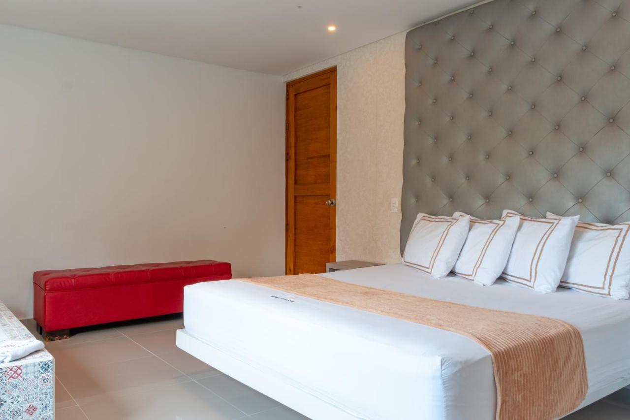 Infinity Hotel ميديلين المظهر الخارجي الصورة