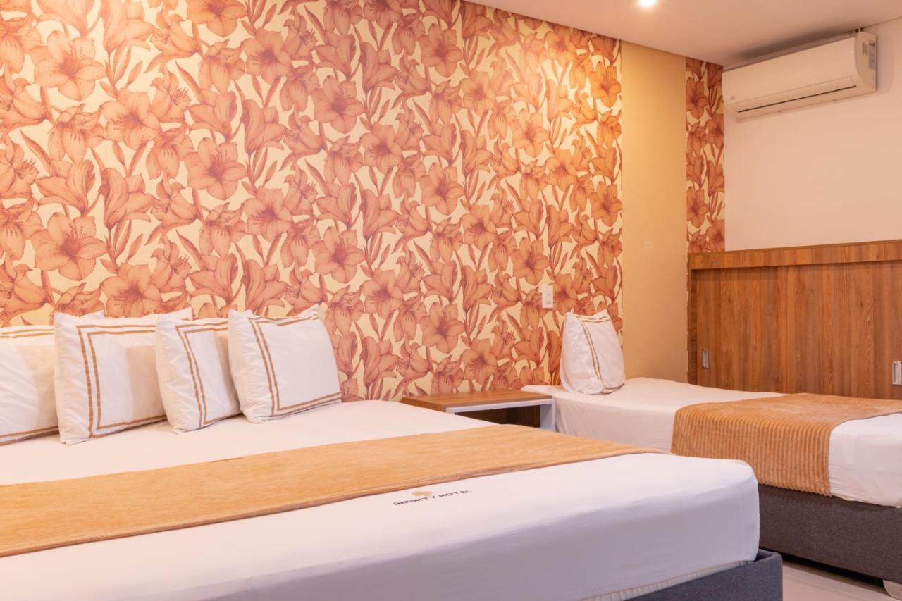 Infinity Hotel ميديلين المظهر الخارجي الصورة