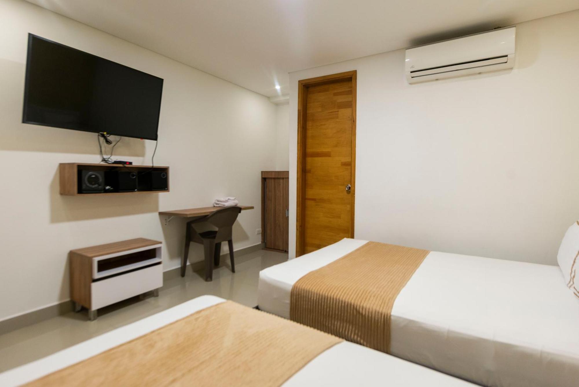 Infinity Hotel ميديلين المظهر الخارجي الصورة