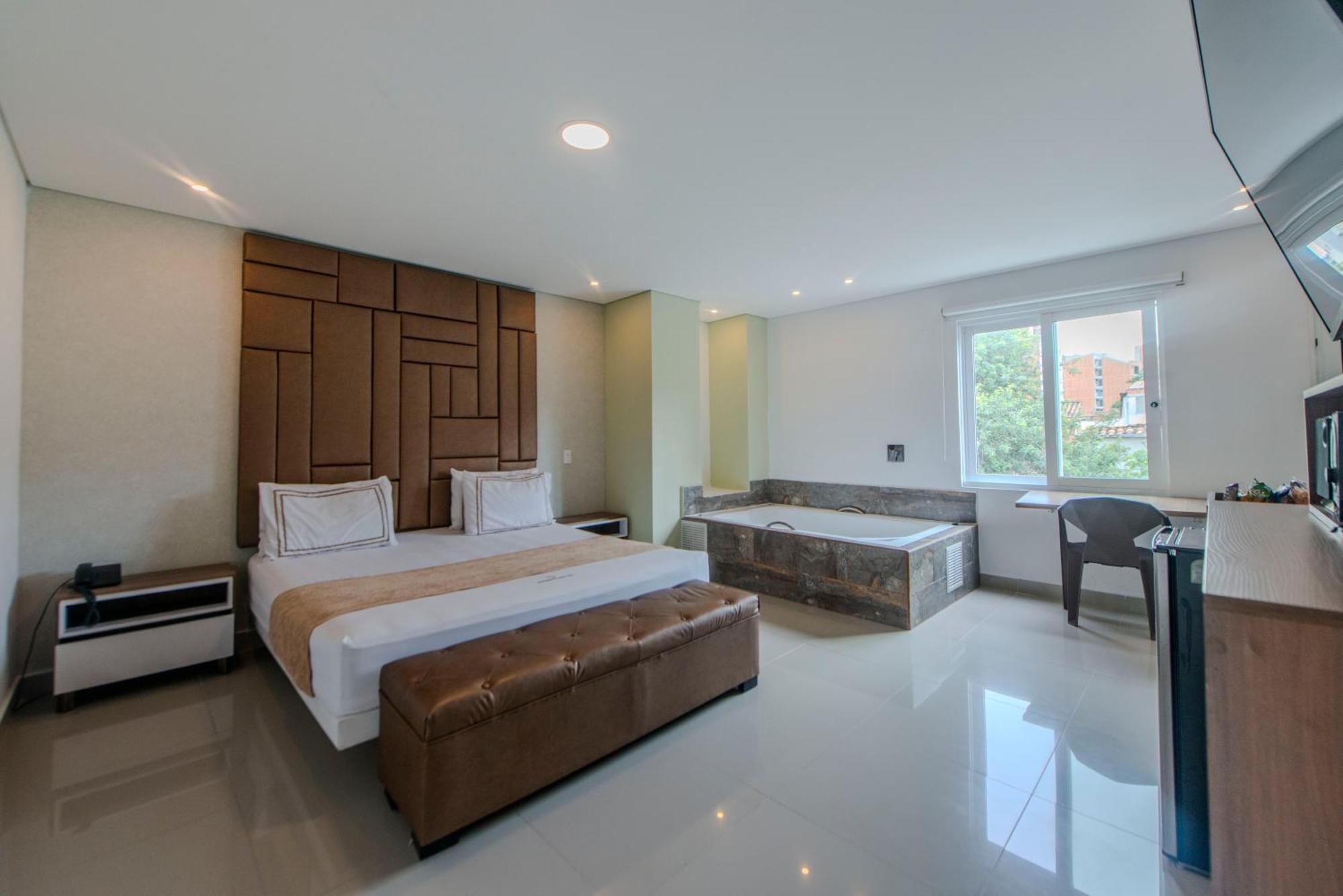 Infinity Hotel ميديلين المظهر الخارجي الصورة