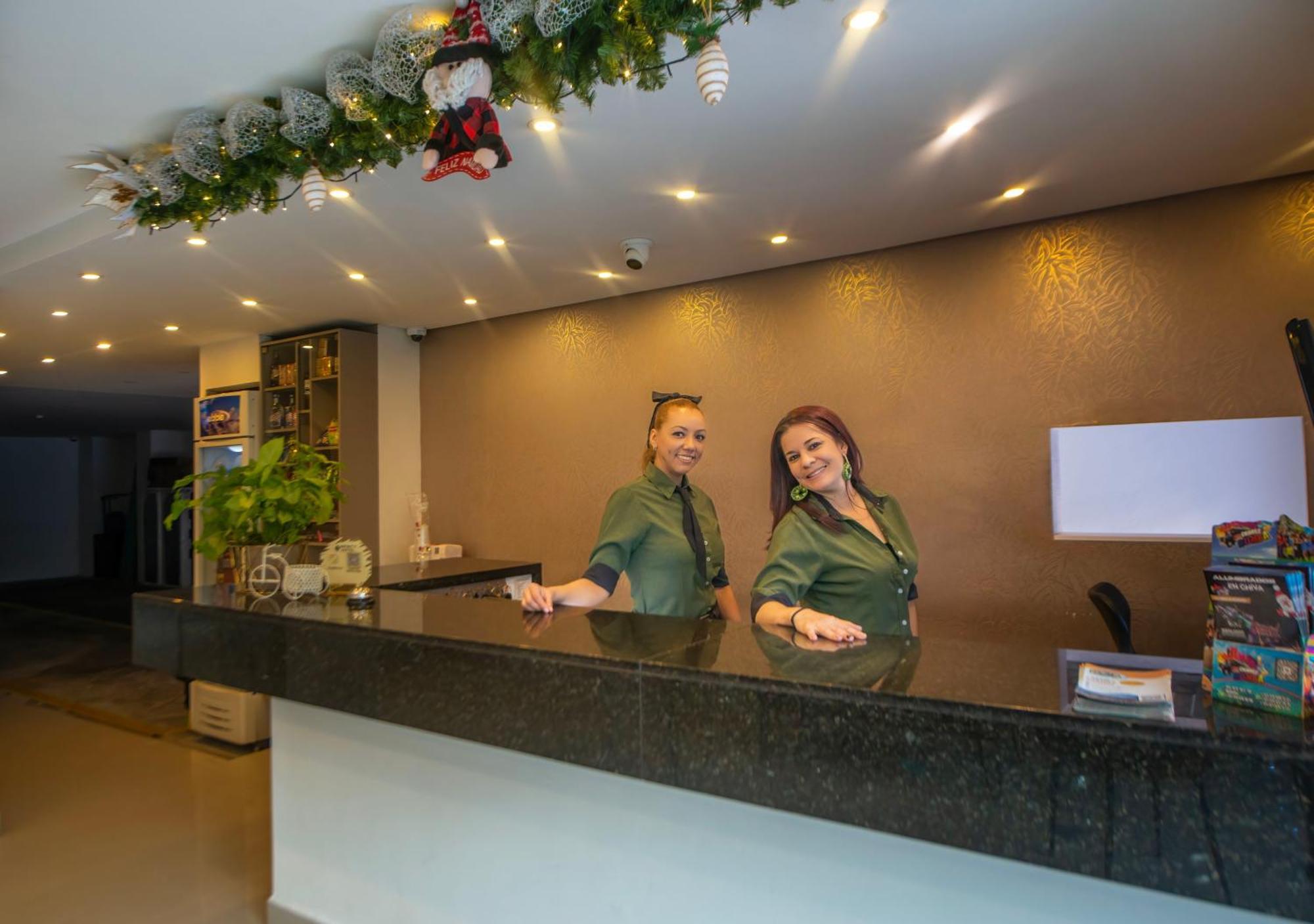 Infinity Hotel ميديلين المظهر الخارجي الصورة