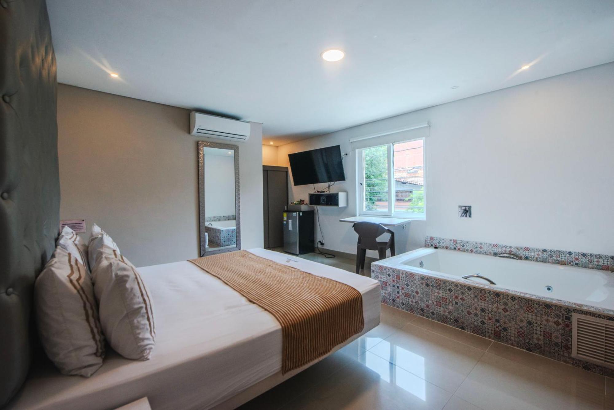 Infinity Hotel ميديلين المظهر الخارجي الصورة
