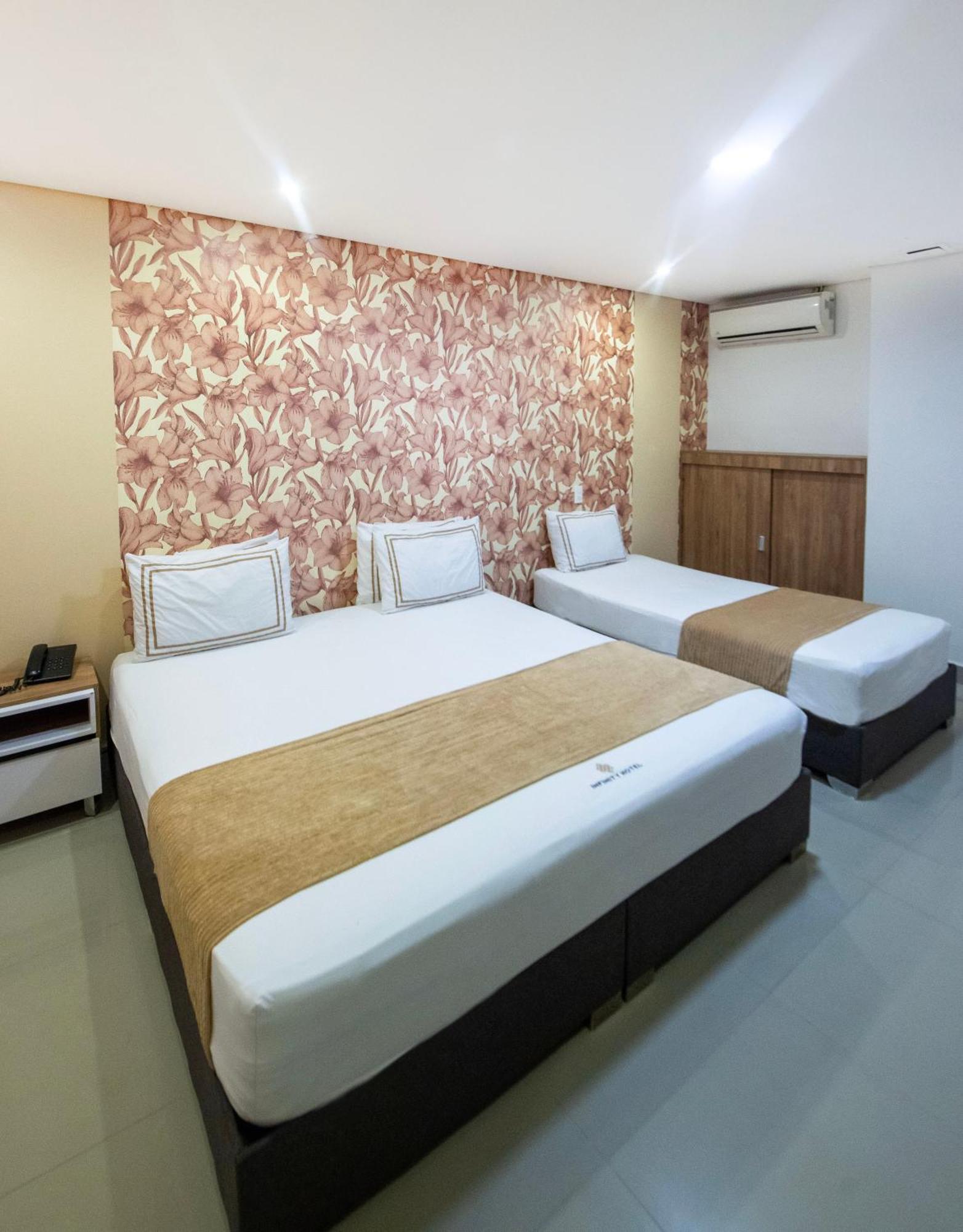 Infinity Hotel ميديلين المظهر الخارجي الصورة