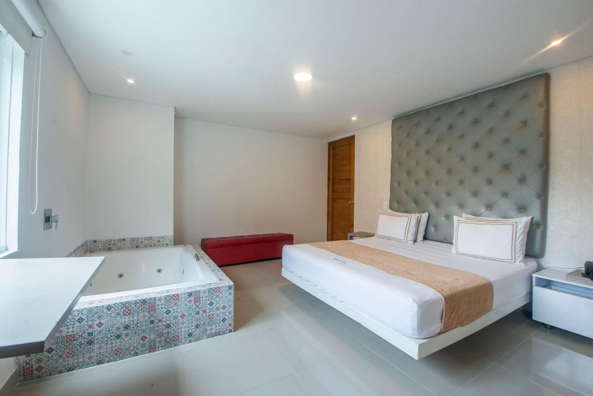 Infinity Hotel ميديلين المظهر الخارجي الصورة