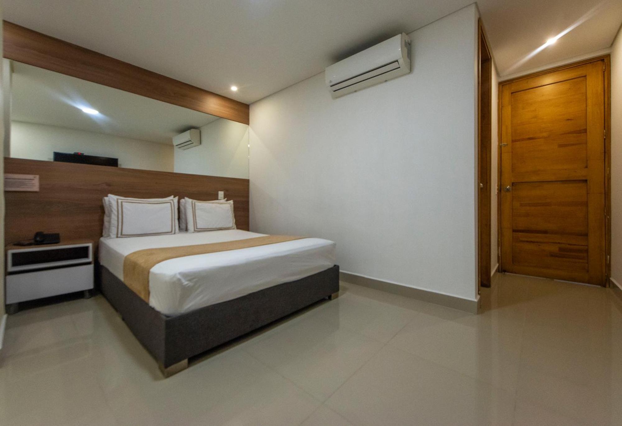 Infinity Hotel ميديلين المظهر الخارجي الصورة